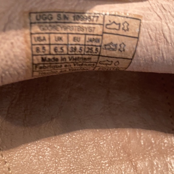 UGG Women's Milana Loafer Tan Suede size 8.5 fits like 8  by UGG - Picture 9 of 10